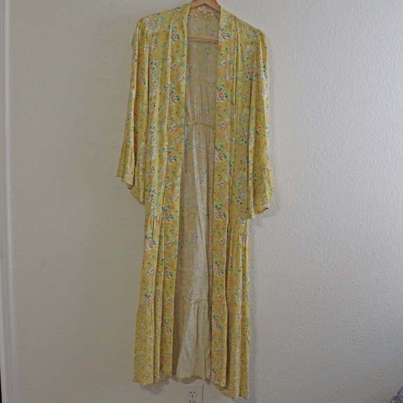 Chelsea and Violet C&V Yellow Tiered Boho Floral Long Duster Robe – Small - Picture 5 of 5